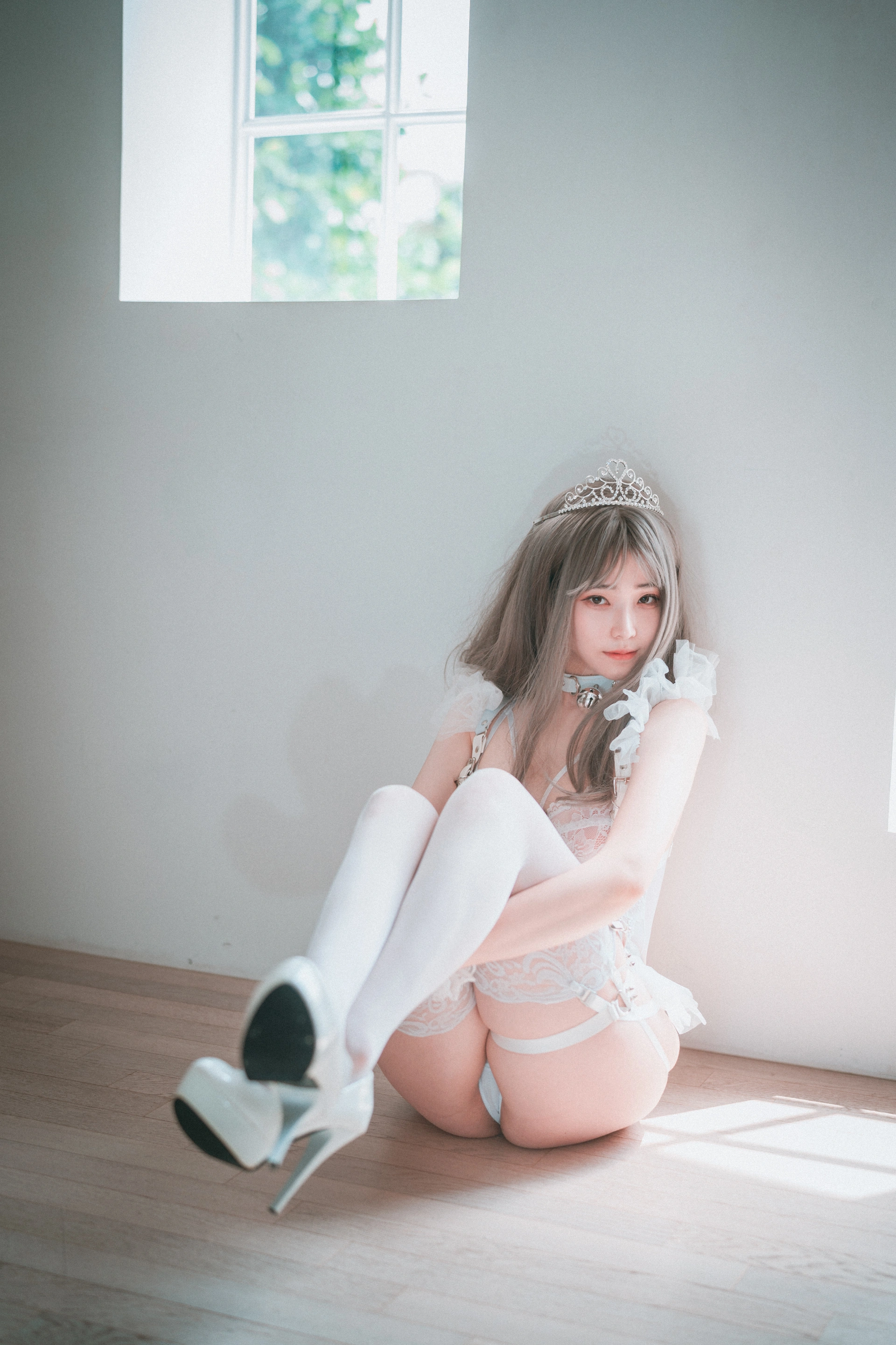 Bambi(밤비) - NO.28 Reine de Blanc (A-side) 2